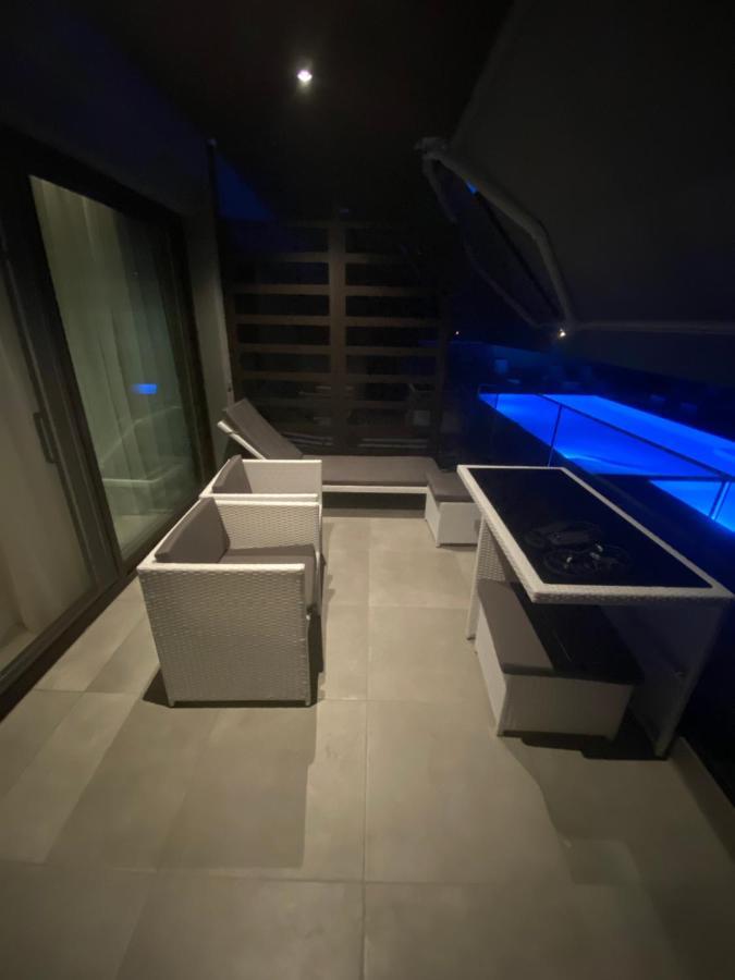 Anastasia Boutique Suites -Adults Only & Kids 12 Plus アスプロヴァルタ エクステリア 写真