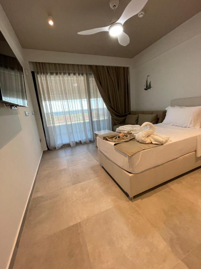 Anastasia Boutique Suites -Adults Only & Kids 12 Plus アスプロヴァルタ エクステリア 写真